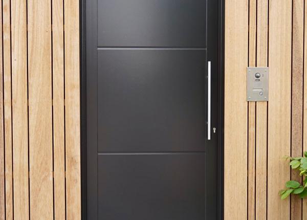 Gevelbekleding, houtsoort thermo ayous, dagkanten Trespa meteon